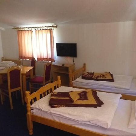 Hotel Sumarska Kuca Ognjiste Jahorina Exteriér fotografie